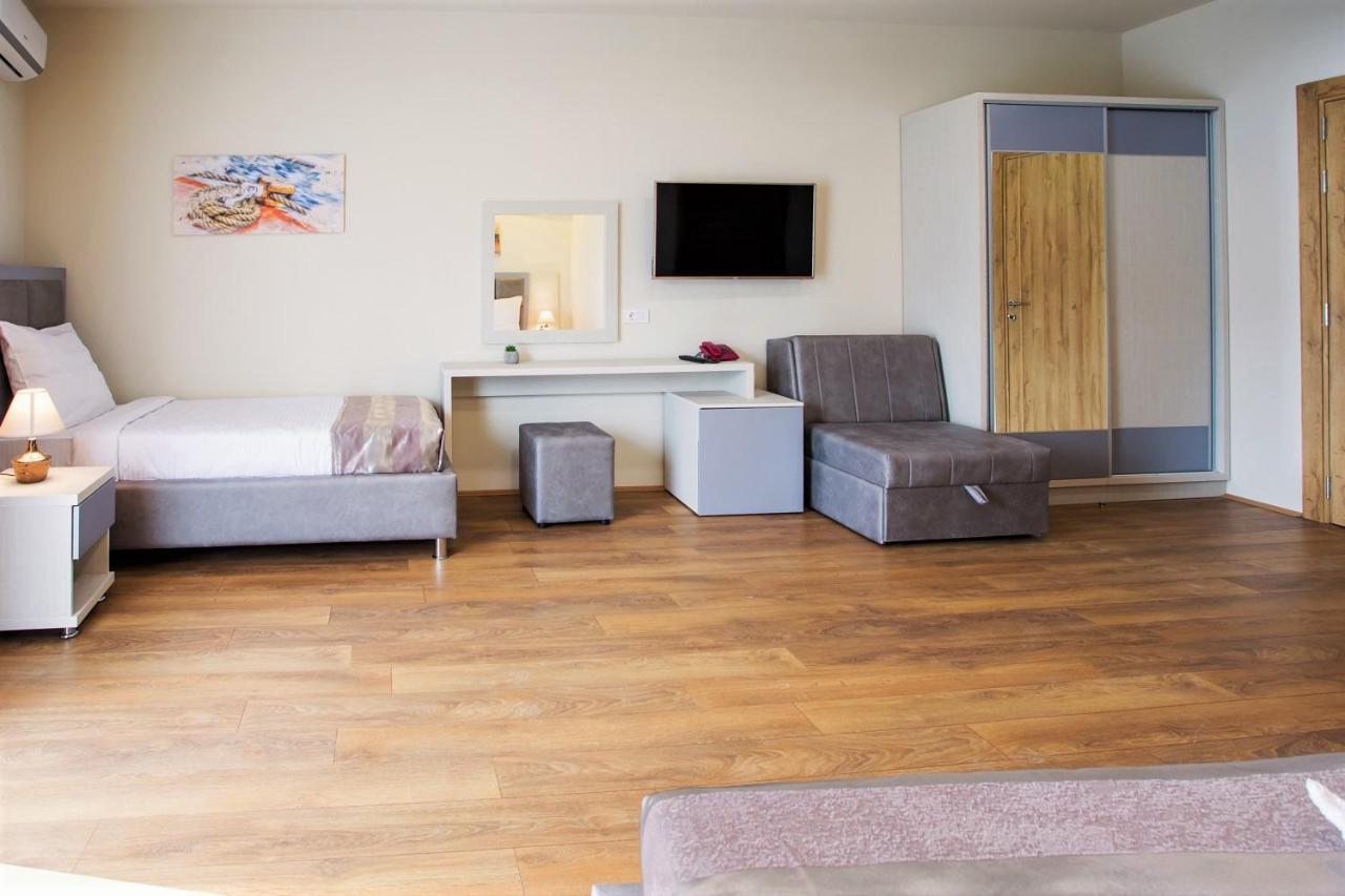 Hotel Olimpija Plus Херцег Нови Екстериор снимка