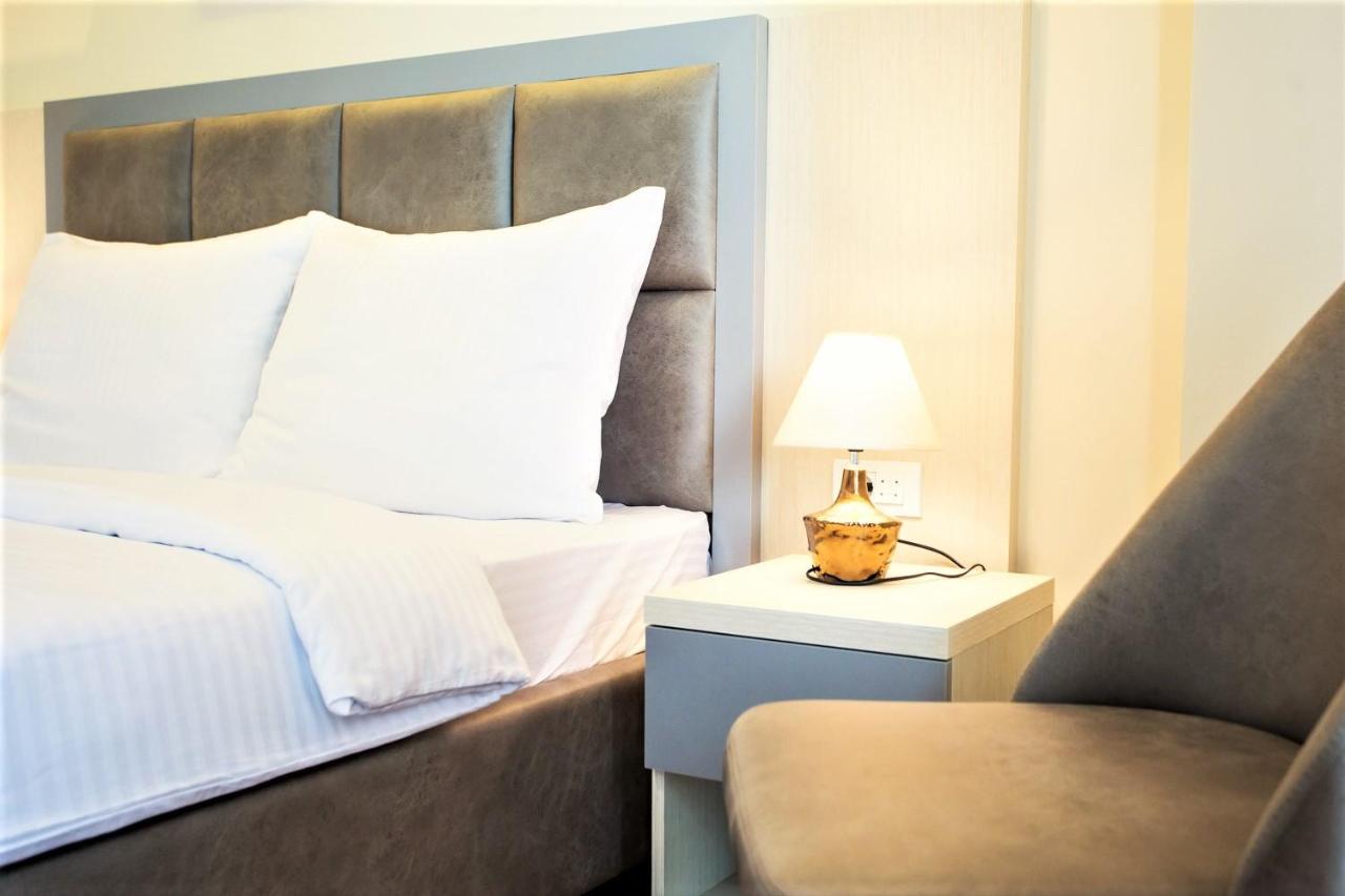 Hotel Olimpija Plus Херцег Нови Екстериор снимка
