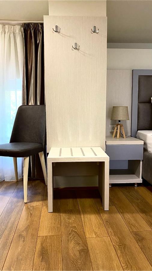 Hotel Olimpija Plus Херцег Нови Екстериор снимка