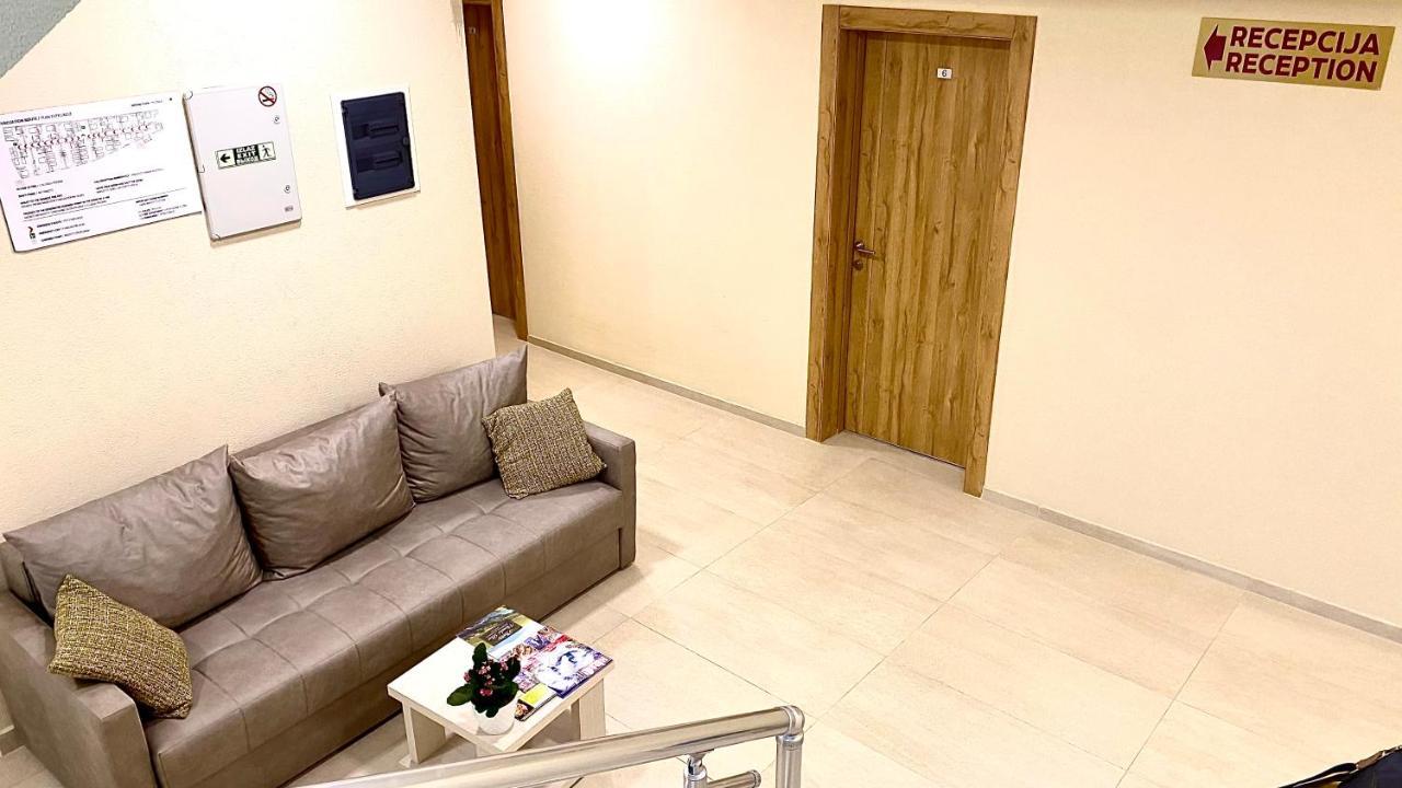 Hotel Olimpija Plus Херцег Нови Екстериор снимка