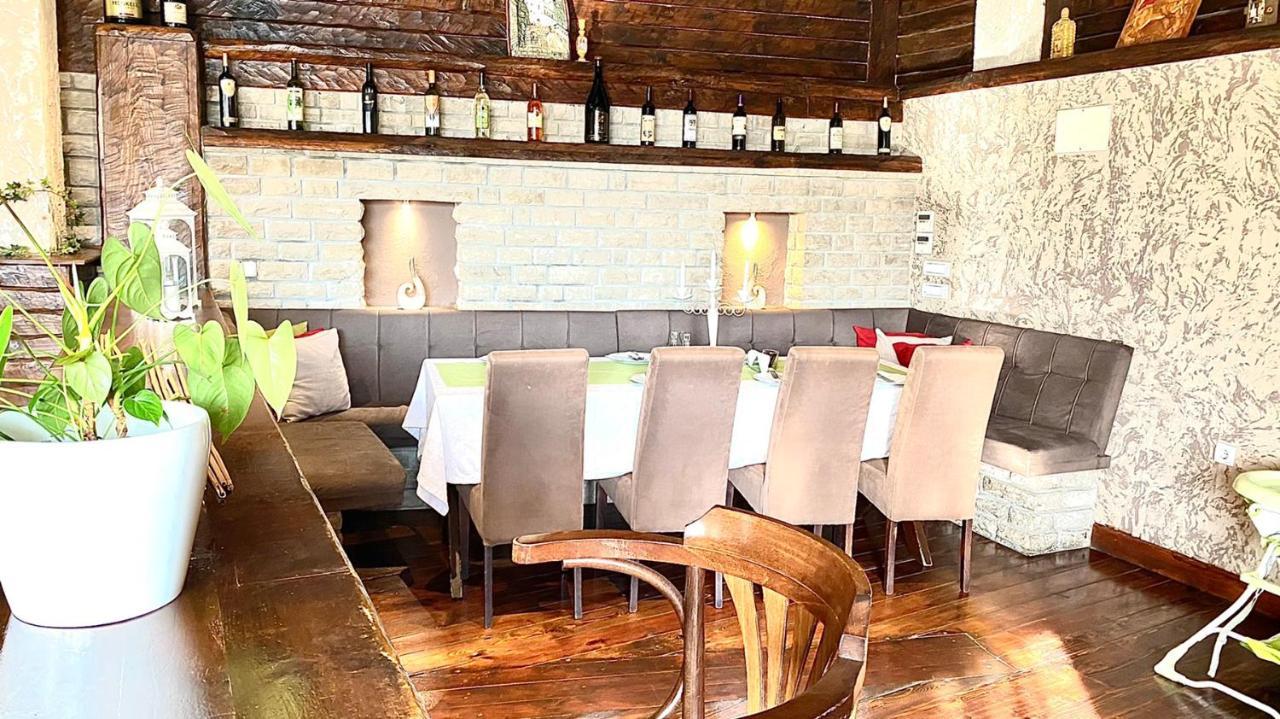 Hotel Olimpija Plus Херцег Нови Екстериор снимка