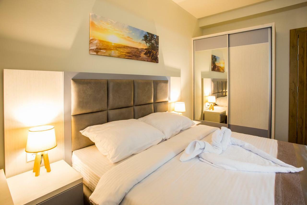 Hotel Olimpija Plus Херцег Нови Екстериор снимка