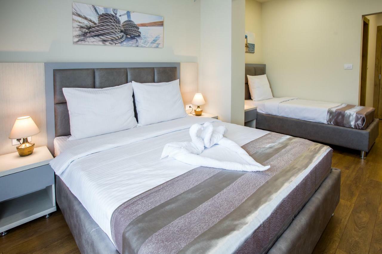 Hotel Olimpija Plus Херцег Нови Екстериор снимка
