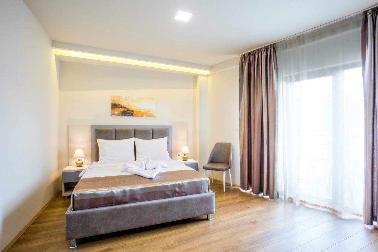 Hotel Olimpija Plus Херцег Нови Екстериор снимка