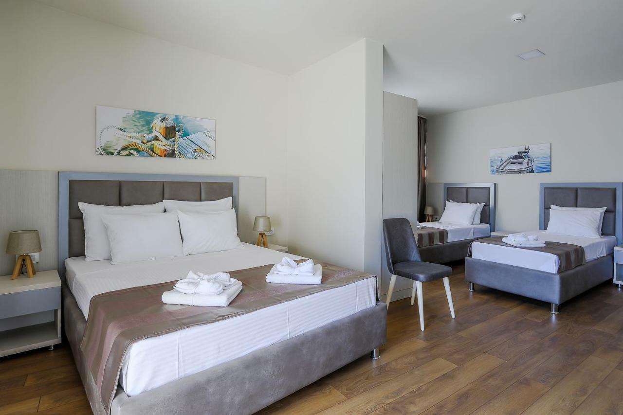 Hotel Olimpija Plus Херцег Нови Екстериор снимка