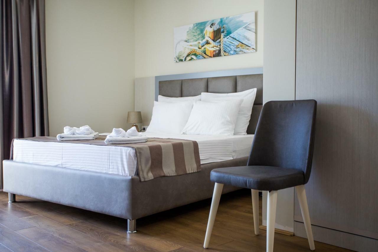 Hotel Olimpija Plus Херцег Нови Екстериор снимка