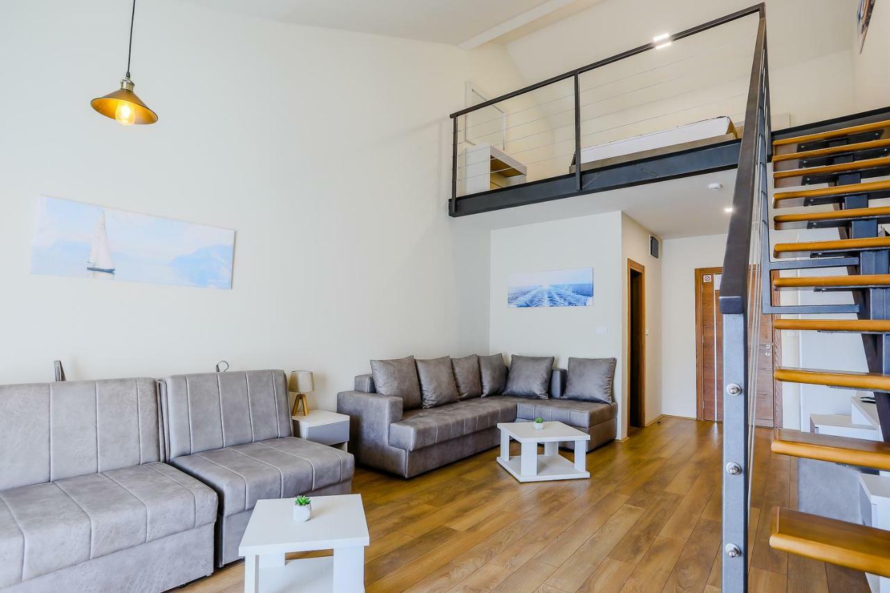 Hotel Olimpija Plus Херцег Нови Екстериор снимка