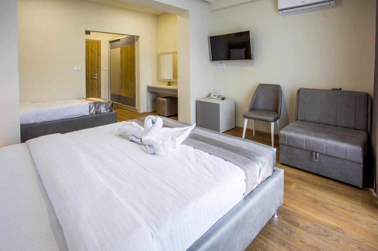Hotel Olimpija Plus Херцег Нови Екстериор снимка